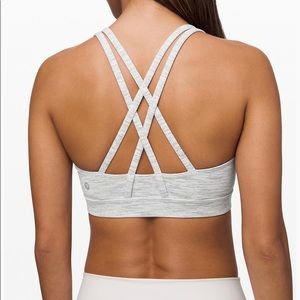 Women’s Lululemon sports bra